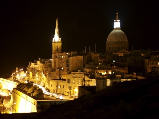 Tour notturno in autobus La Valletta Malta