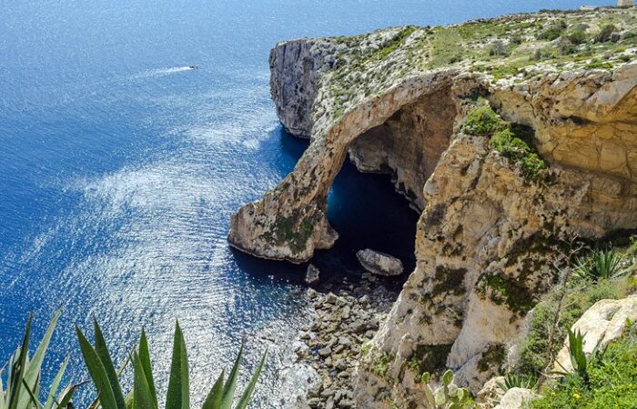 Niedzielna wycieczka po Blue Grotto Market